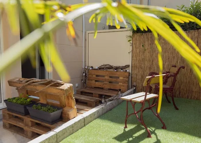 Apartment Superbe Plein Centre Avec Parking&jardin Metz